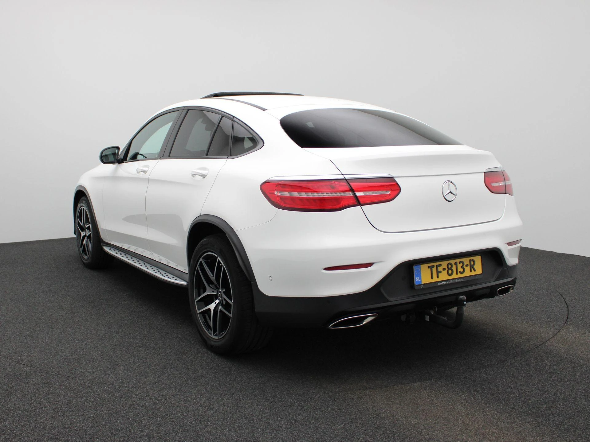 Mercedes-Benz-GLC-image-1