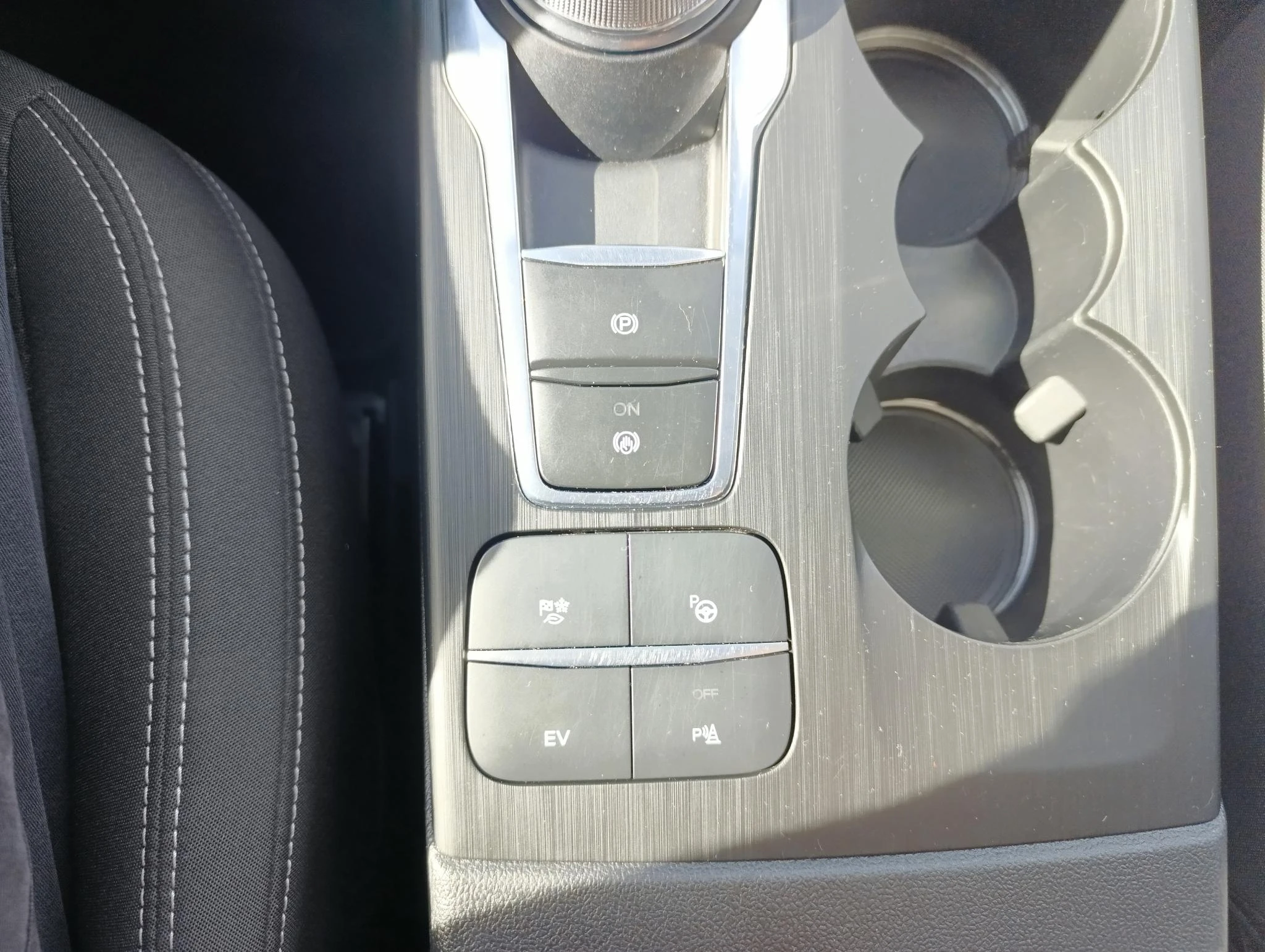 Ford-Kuga-image-24