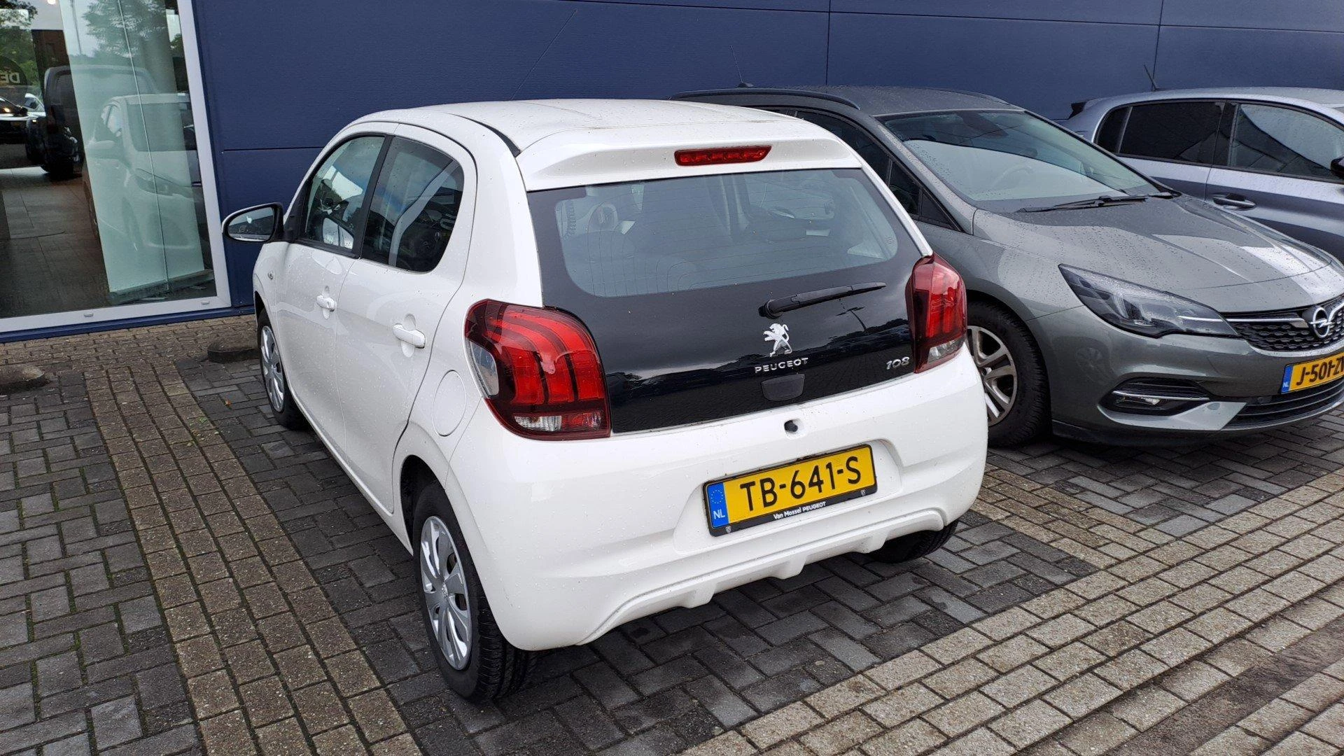 Peugeot-108-image-3