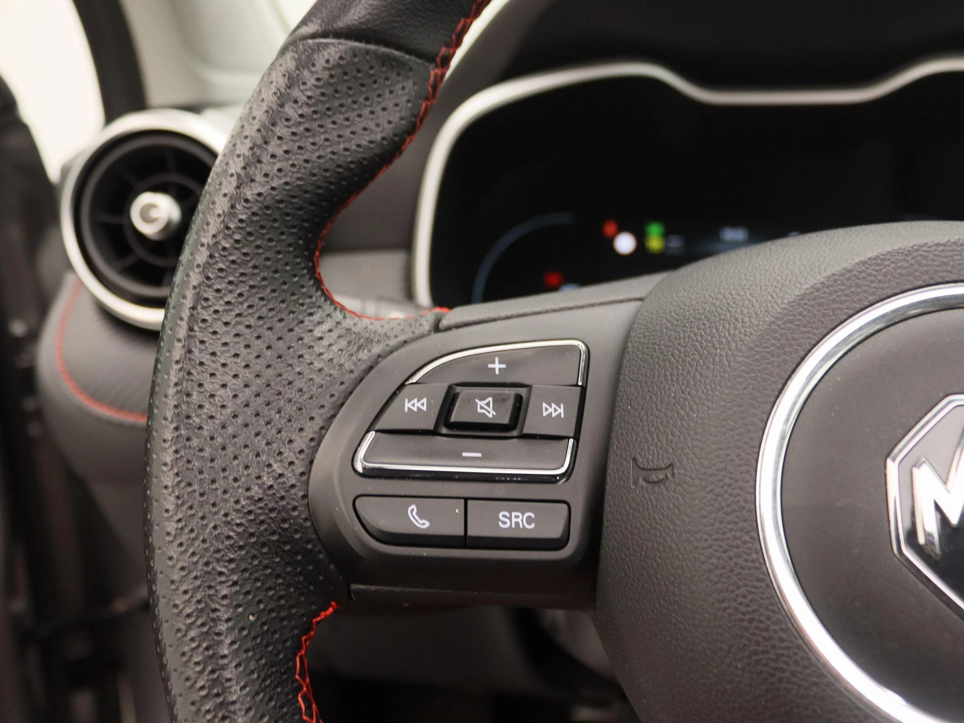 MG ZS EV Standard Range Luxury 50 kWh