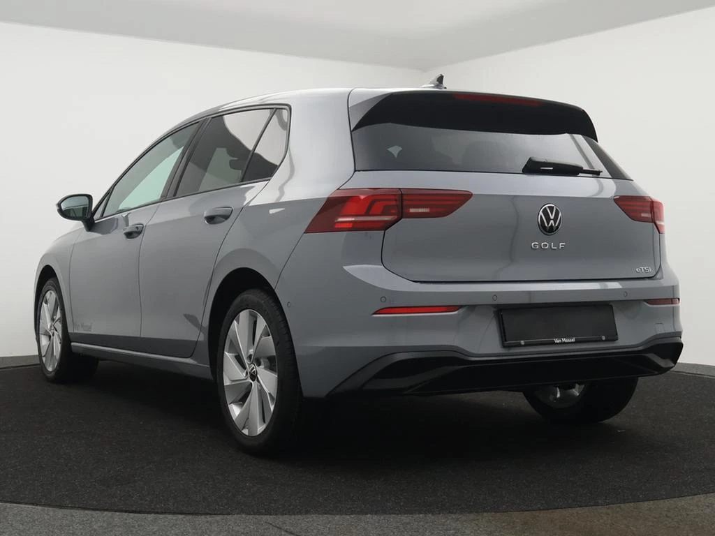 Volkswagen Golf VIII Golf Life Business 1.5eTSI 116PK AUTOMAAT * DEMO *