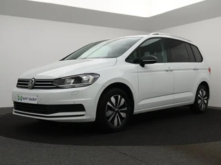 Volkswagen Touran 1.5 TSI Highline 150PK *ZETELVERWARMING*NAVI*CAMERA*APP CONNECT*ACC*PDC*...*