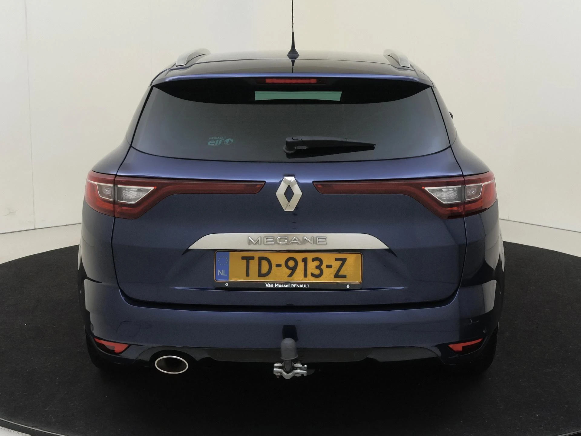 Renault-Mégane Estate-image-5