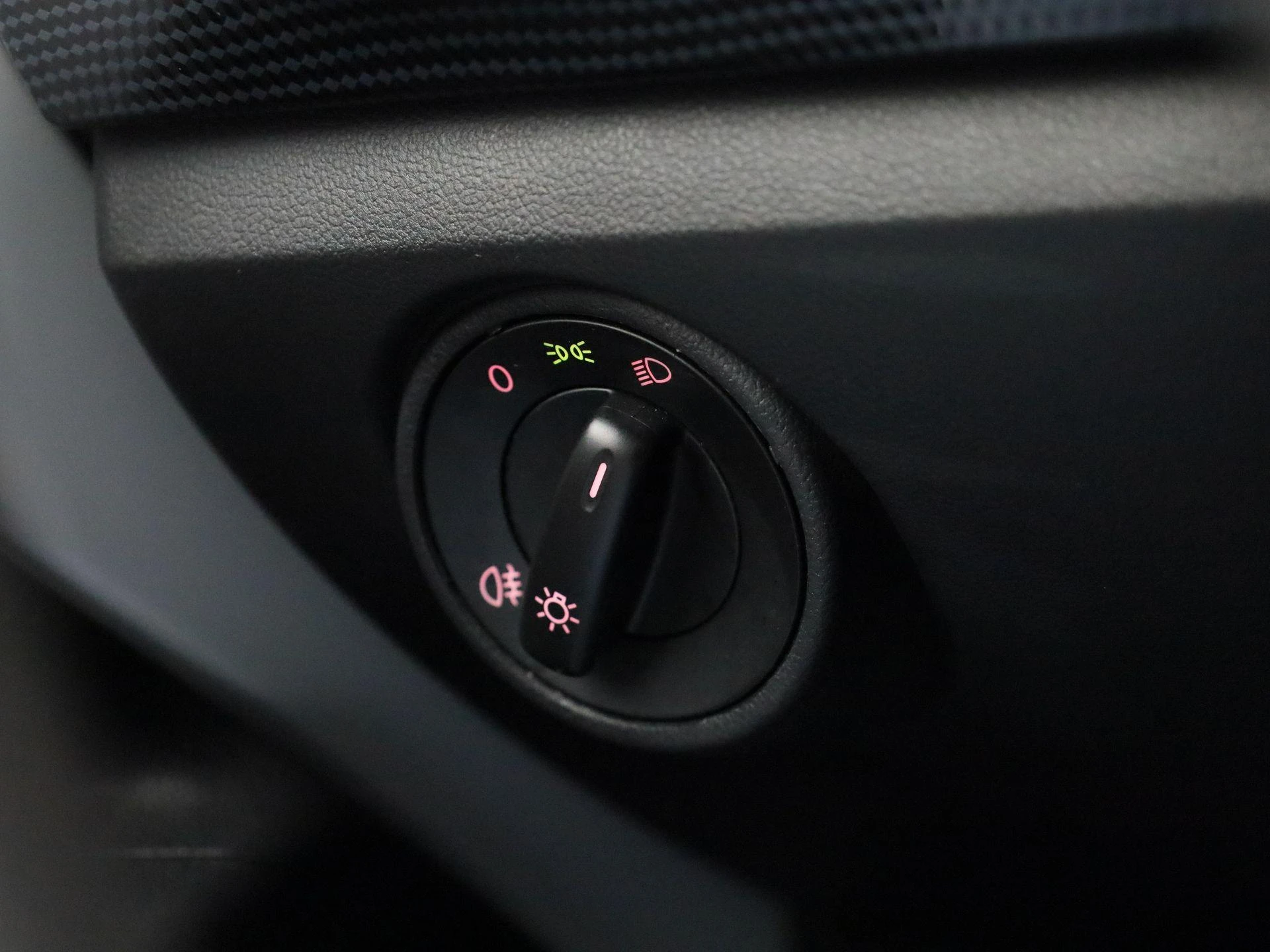 Volkswagen-up!-image-14