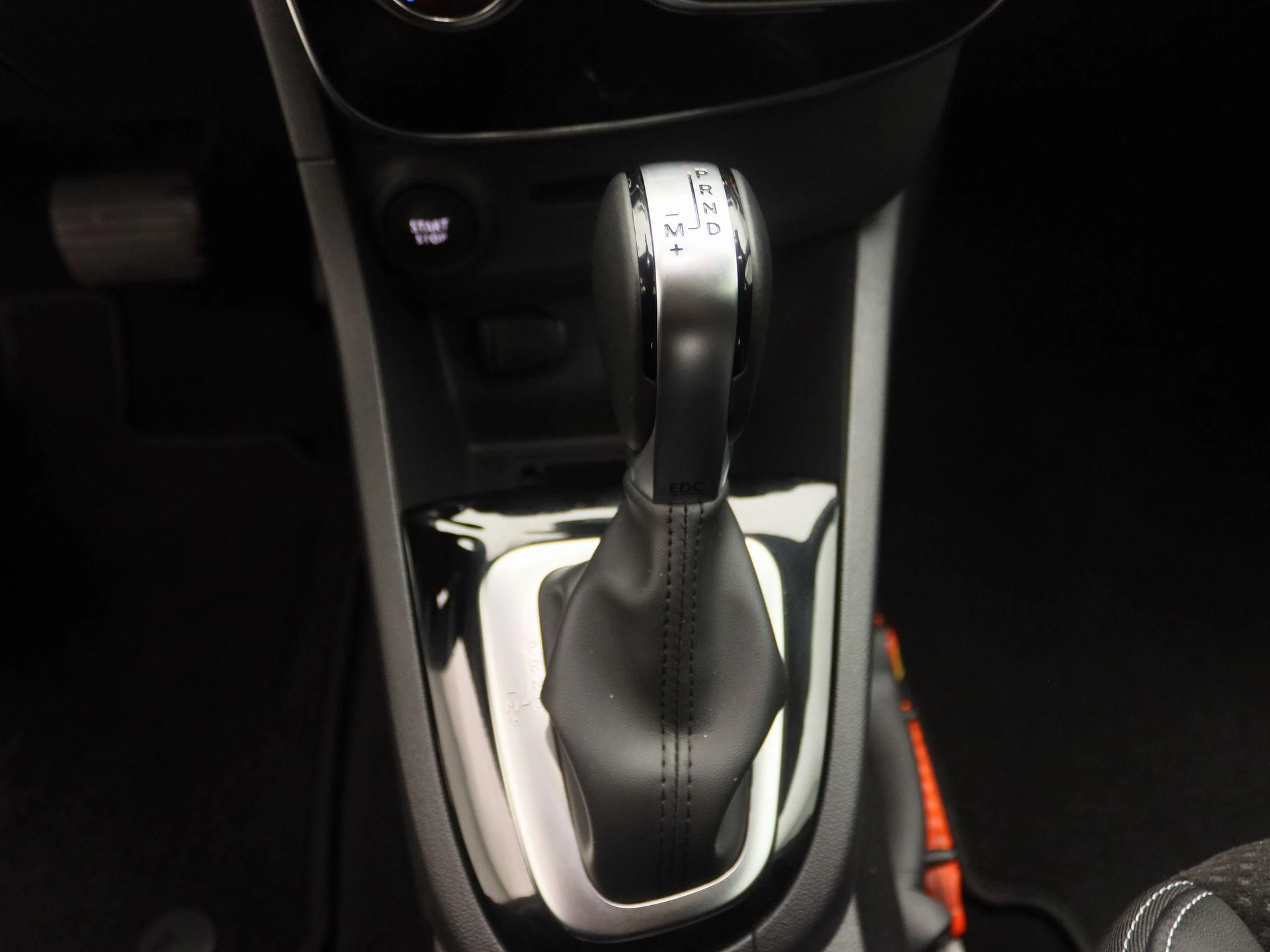 Renault-Clio-image-10