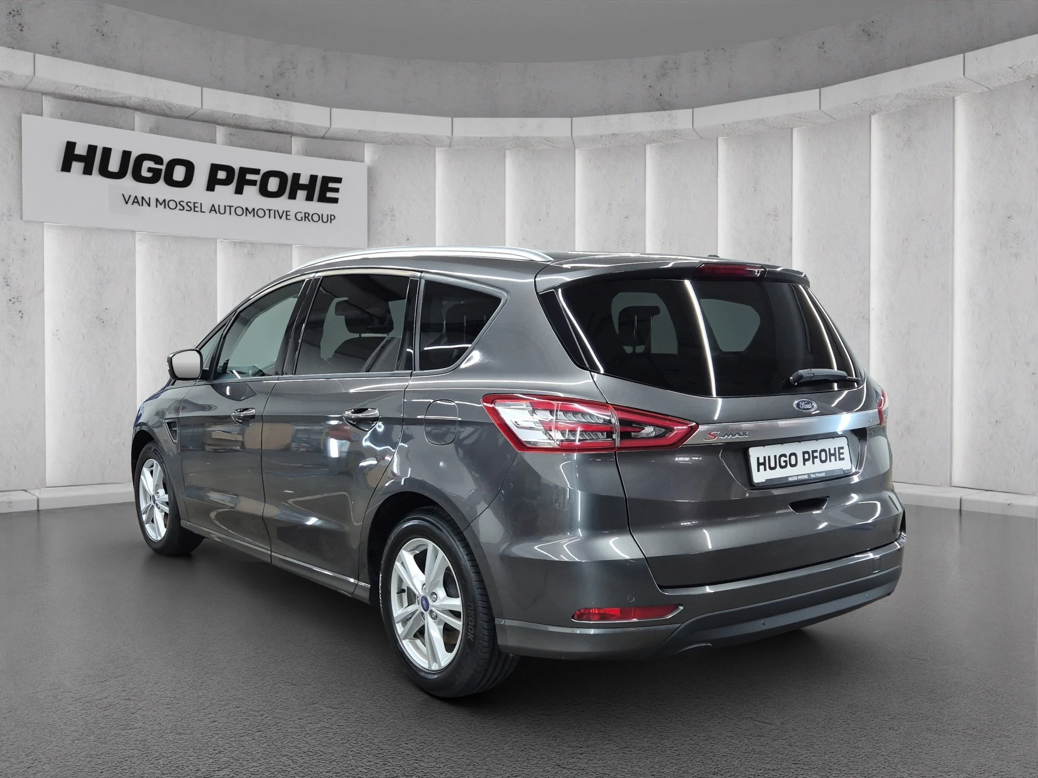Ford-S-Max-image-2