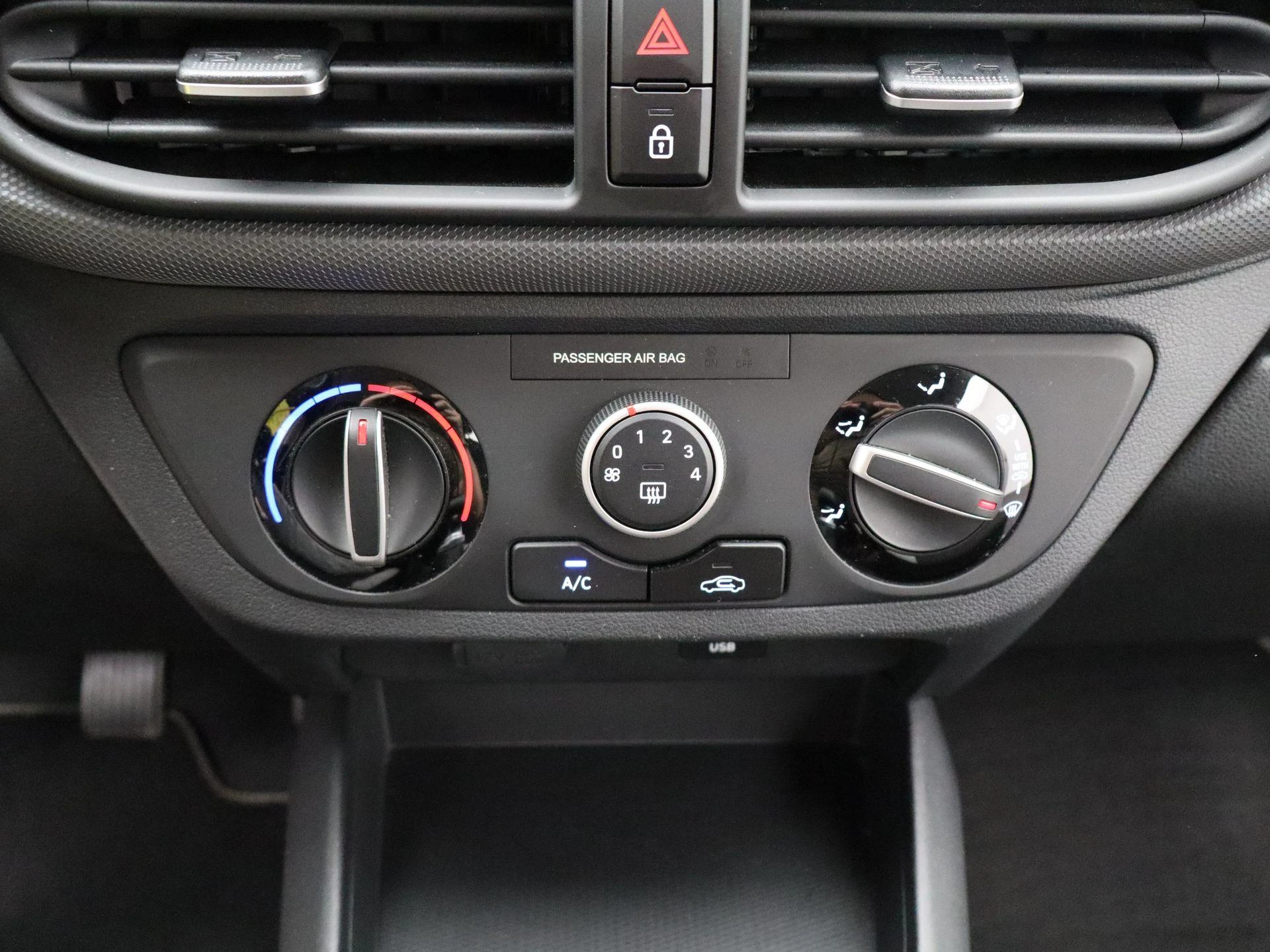Hyundai-i10-image-16