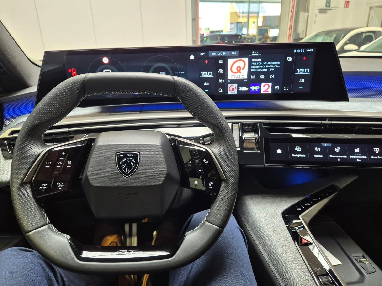 Peugeot 3008 1.2 HYBRID 145 e-DSC6 GT