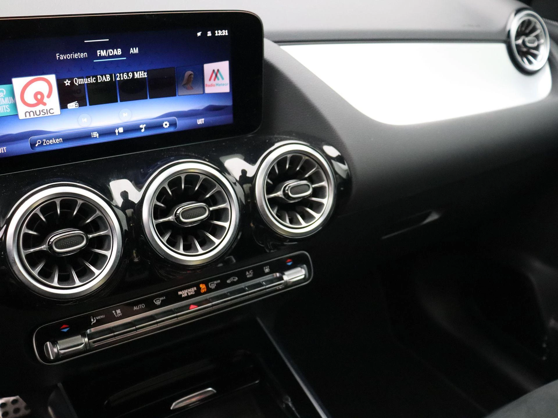 Mercedes-Benz GLA 250 e AMG Line + PREMIUM PLUS PACK + CARPLAY + TREKHAAK +