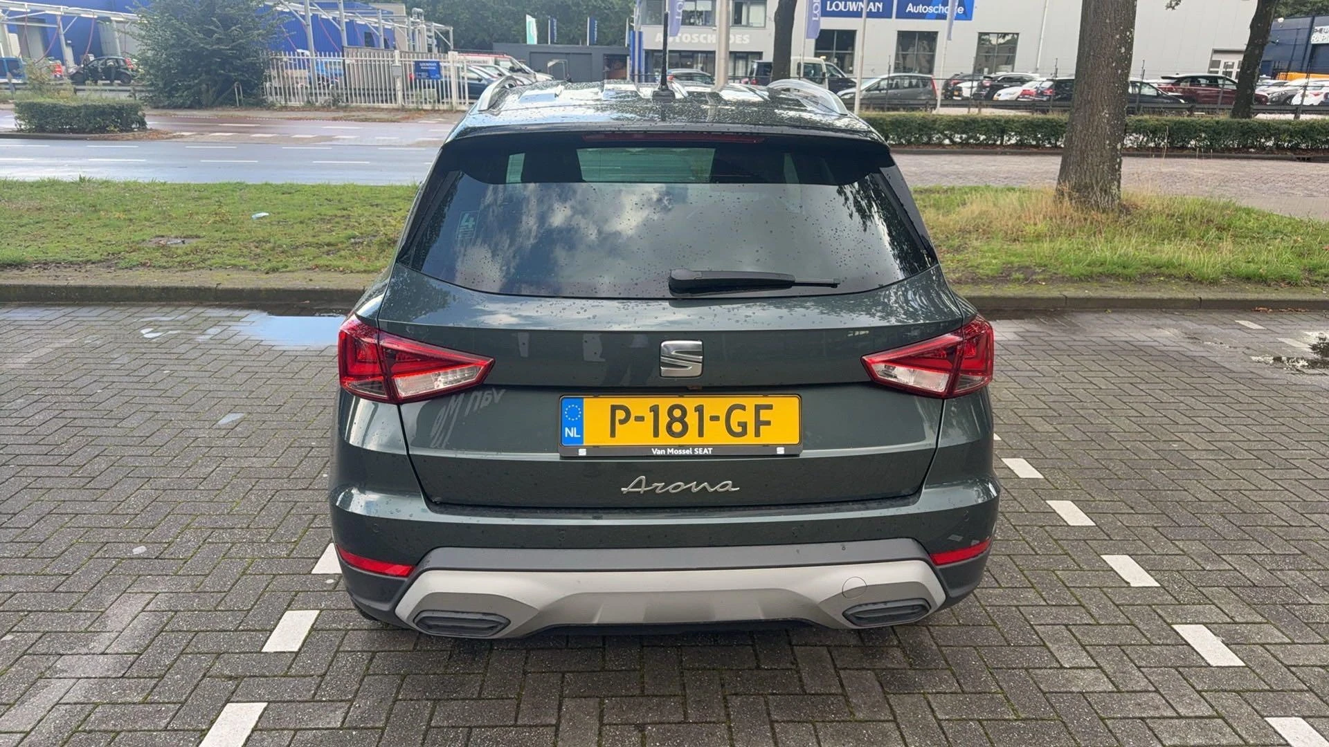 SEAT-Arona-image-2