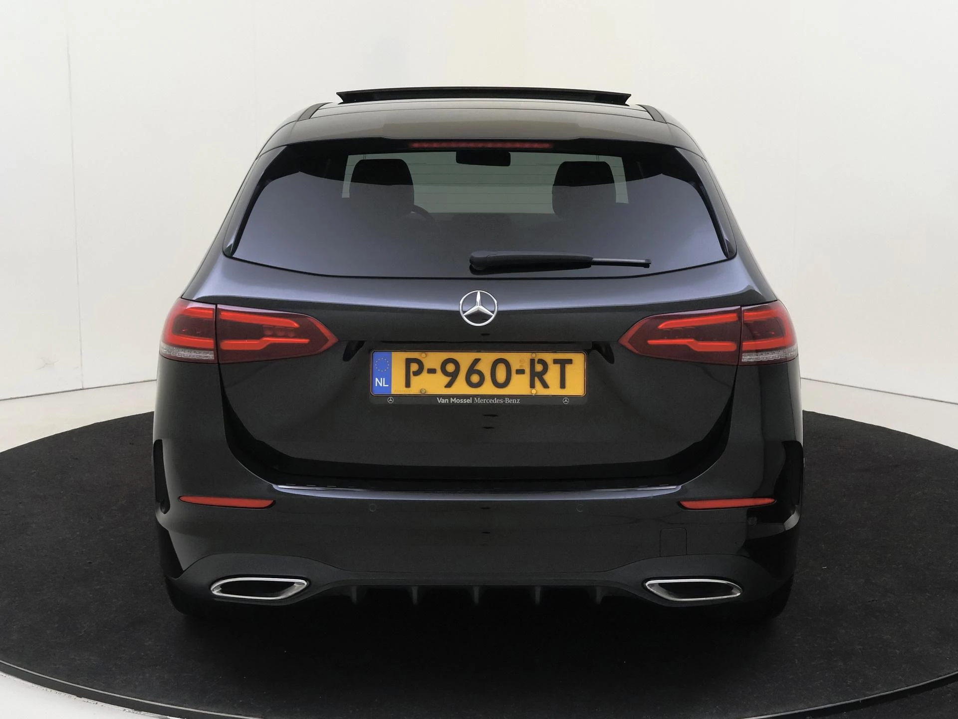 Mercedes-Benz-B-Klasse-image-7