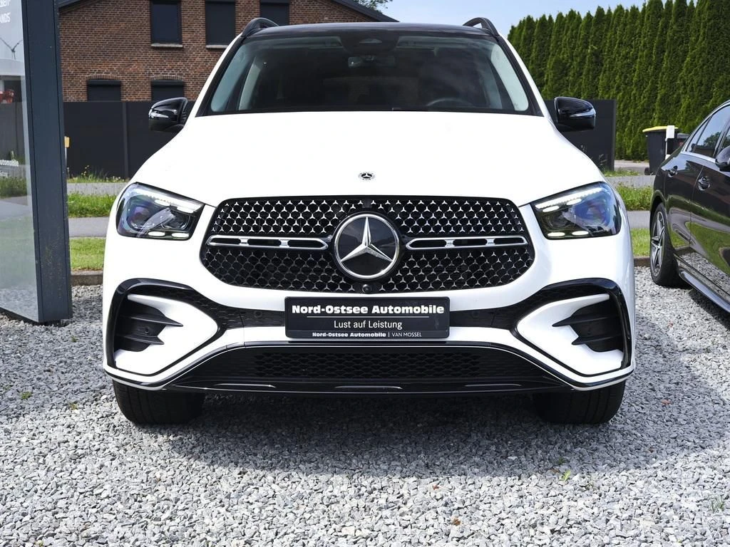 Mercedes-Benz-GLE 300 d-image-3
