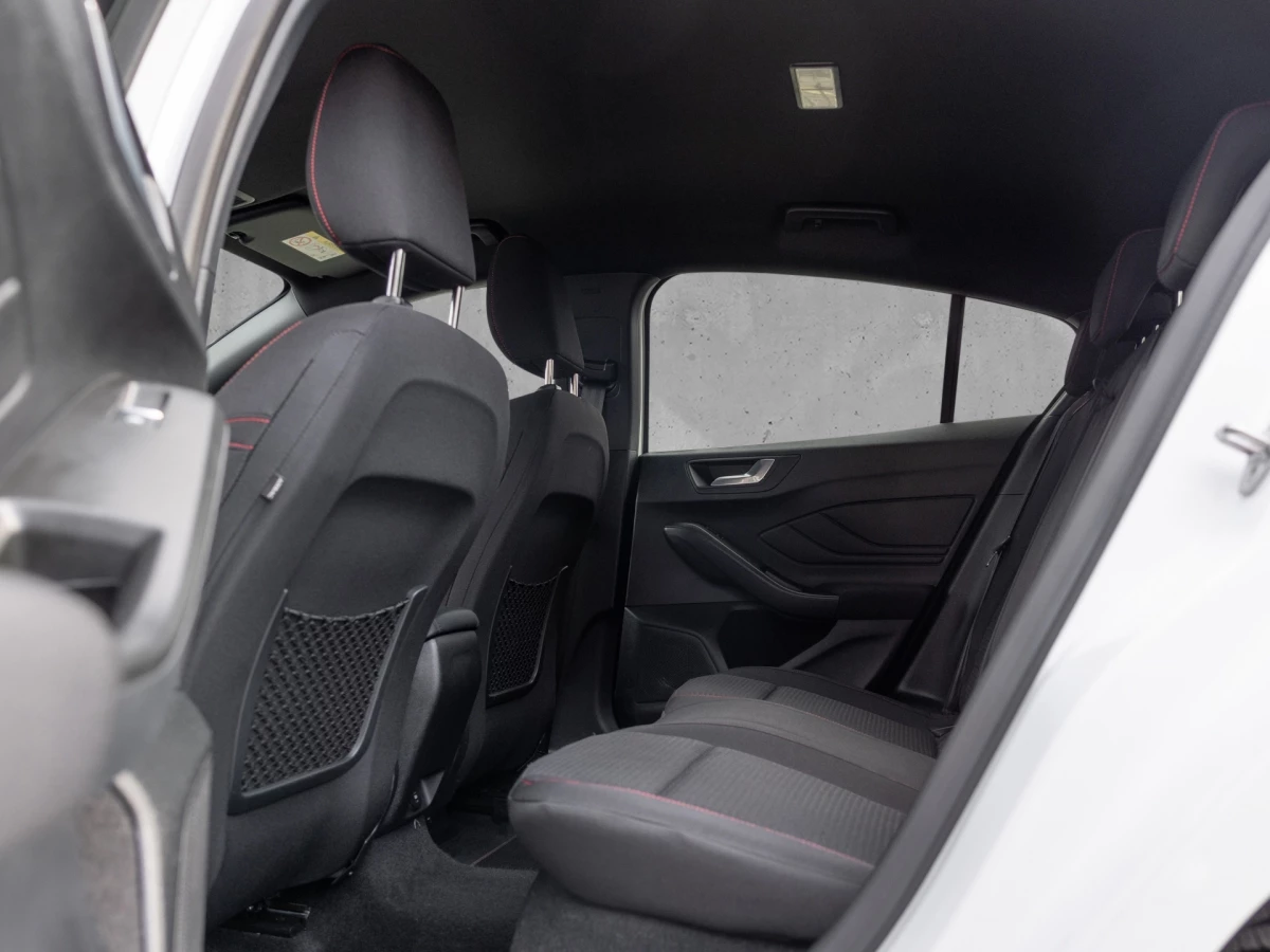 Ford-Focus-image-7