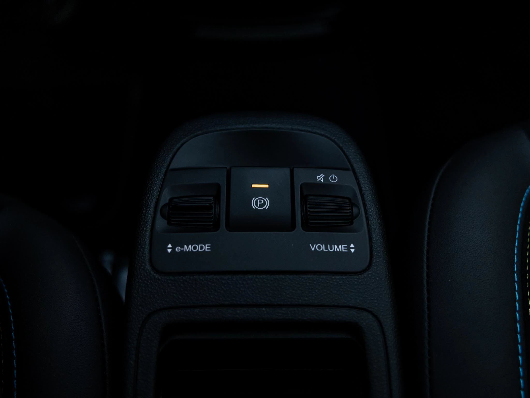 Abarth-500e-image-38