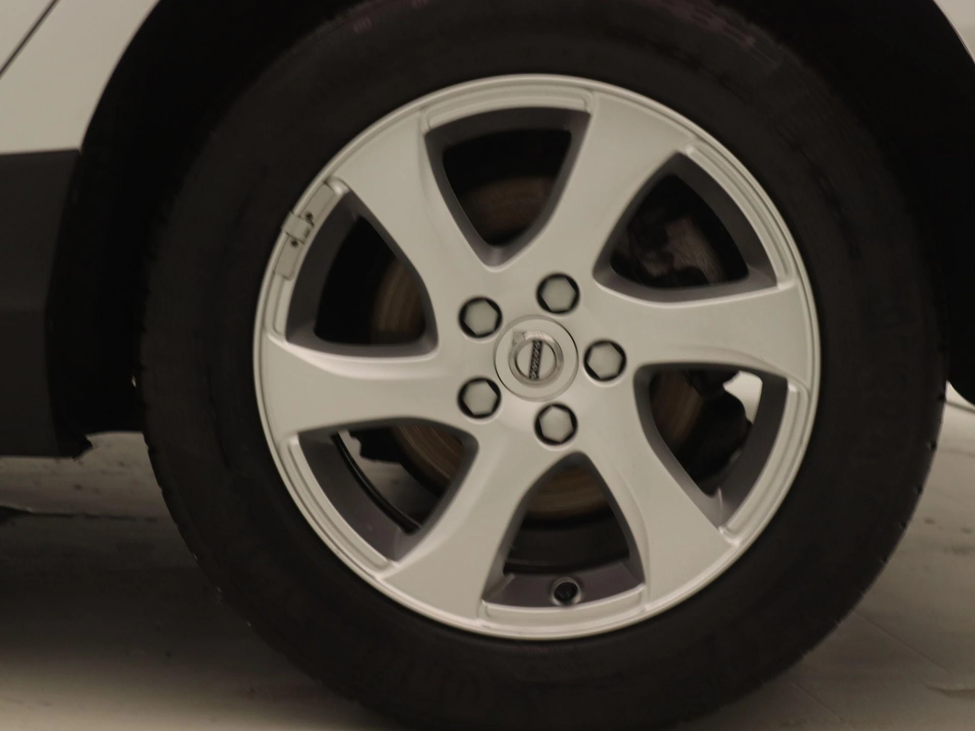 Volvo-V40-image-15