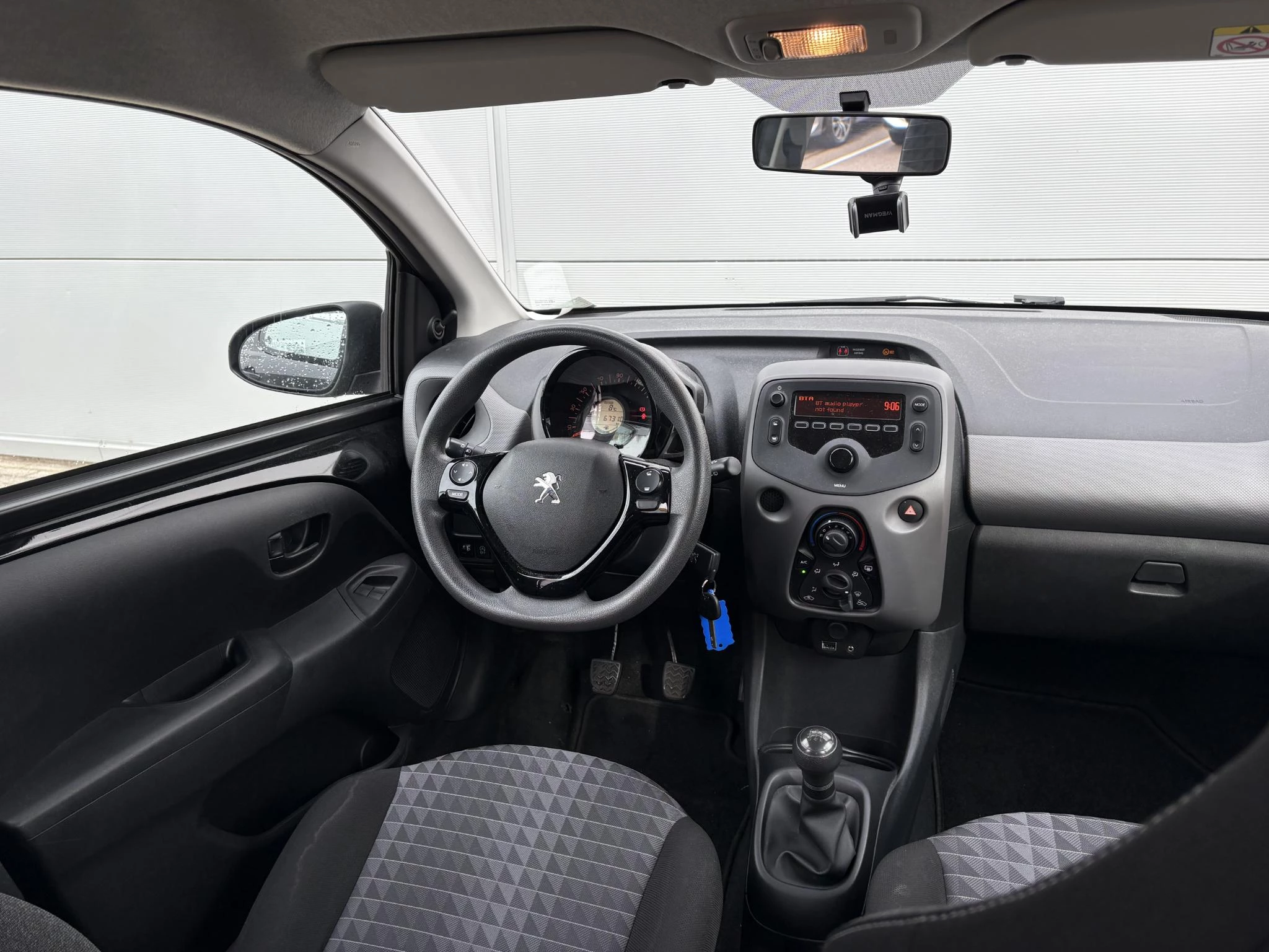 Peugeot-108-image-9