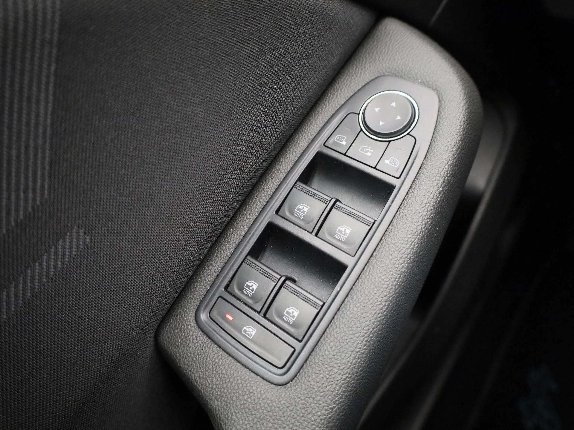 Renault-Clio-image-19
