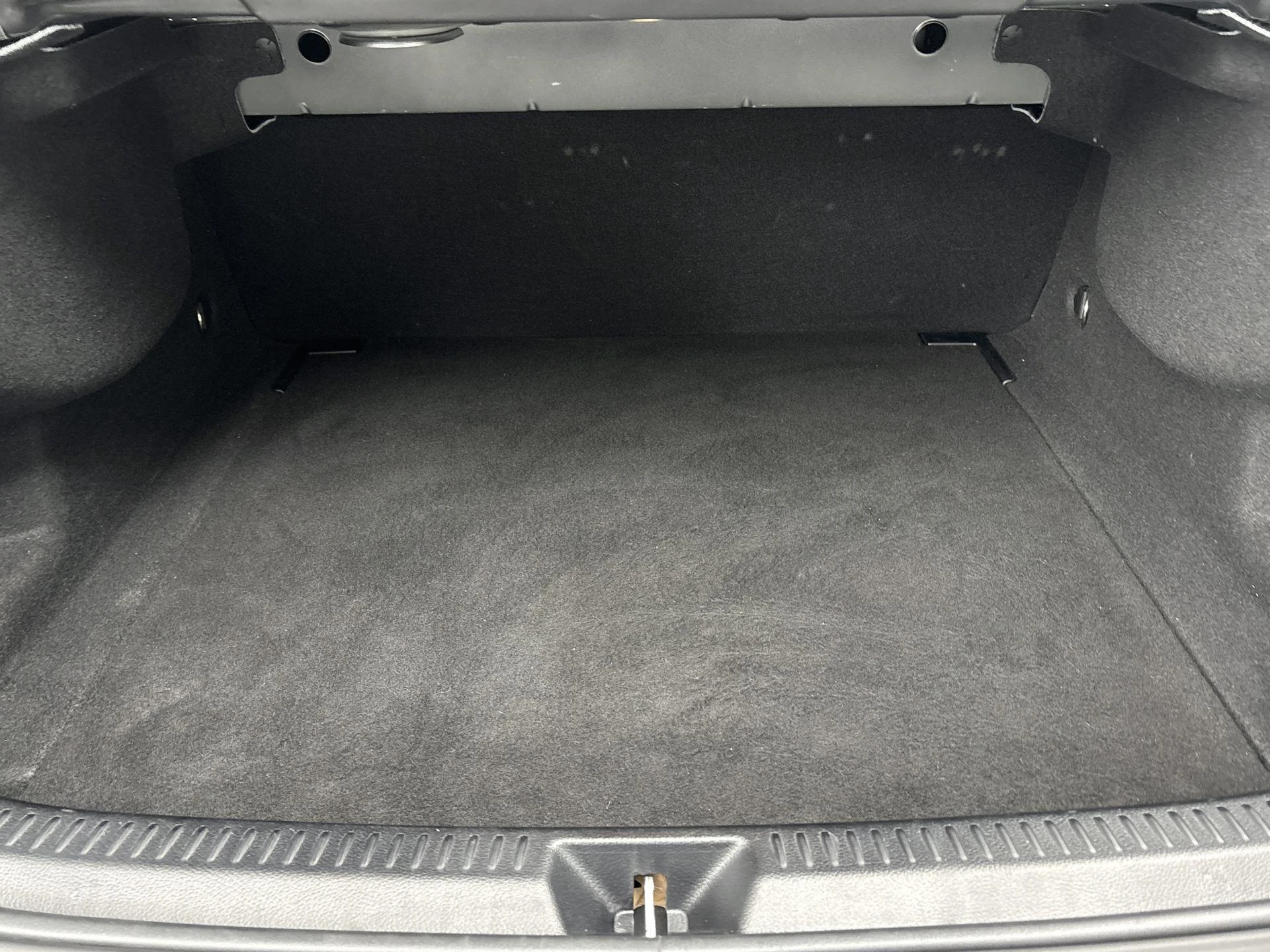 Mercedes-Benz-A-Klasse-image-11
