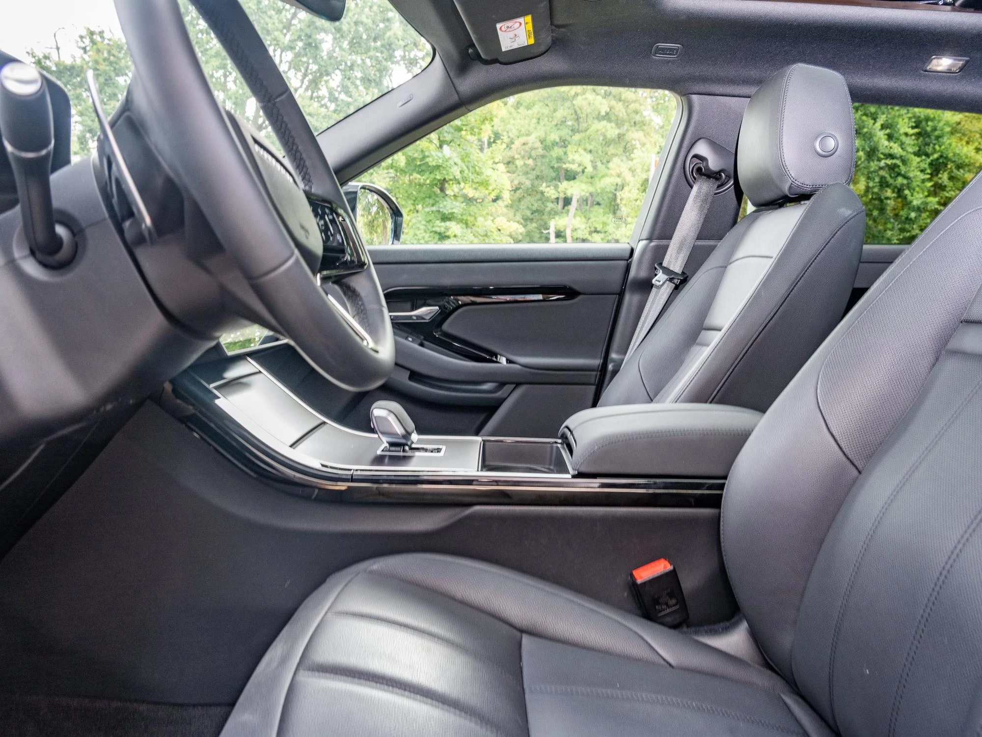 Land Rover Range Rover Evoque P270e Dynamic SE