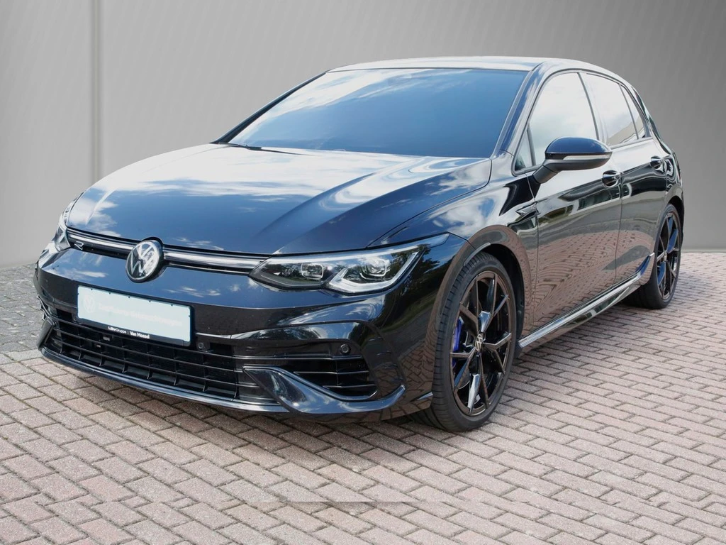 Volkswagen-Golf-image-1