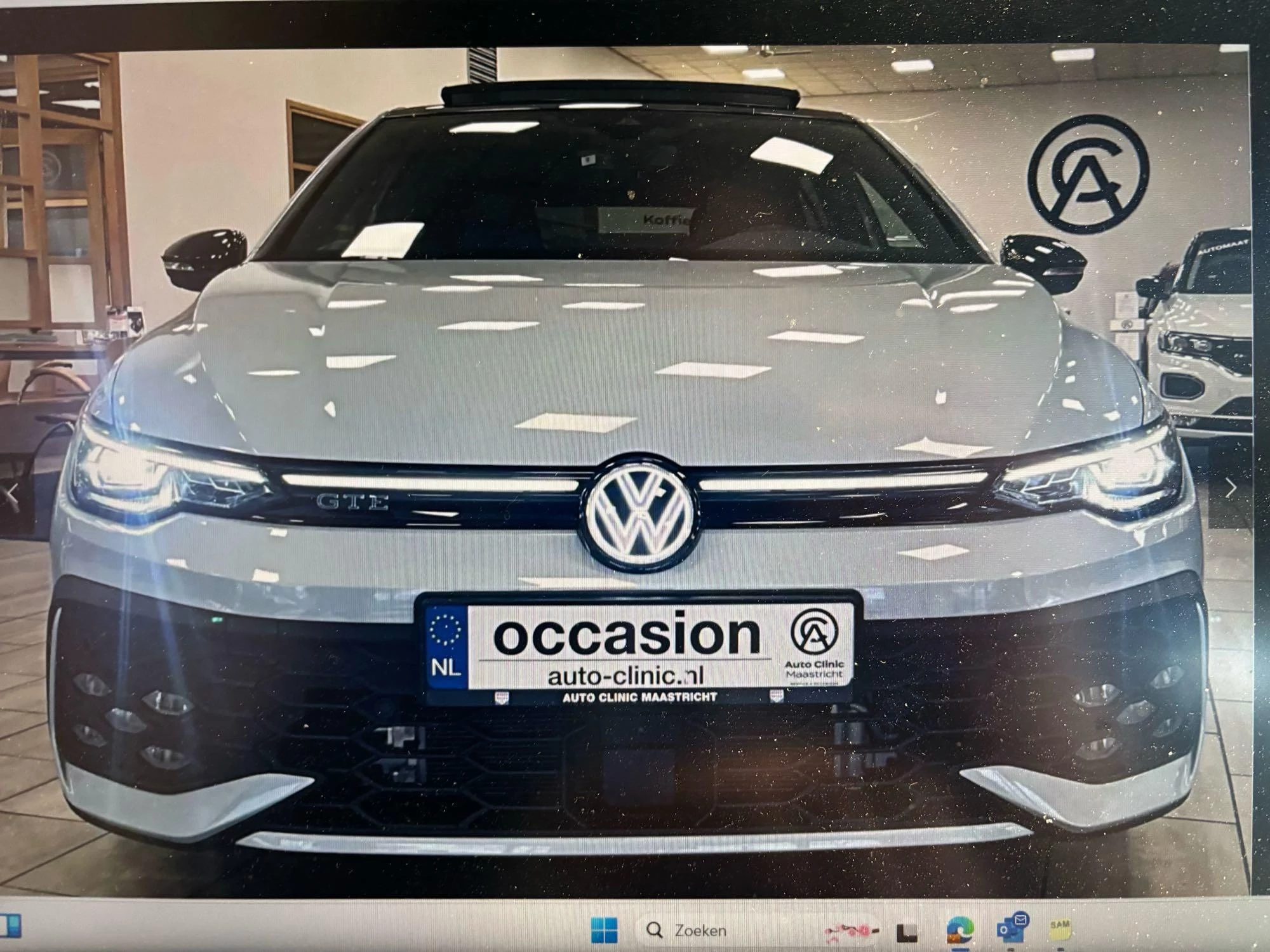 Volkswagen-Golf-image-1