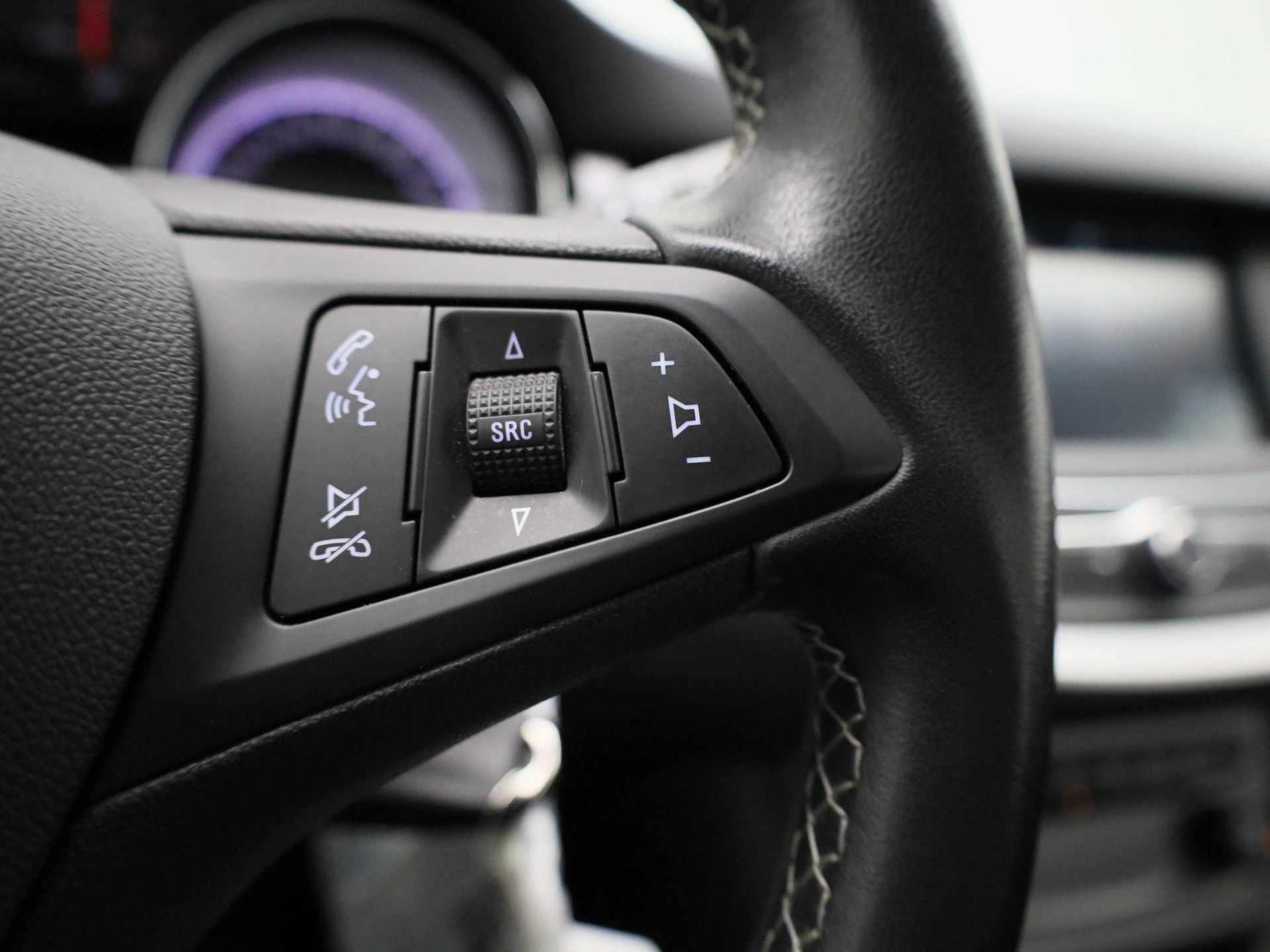 Opel-Astra-image-14