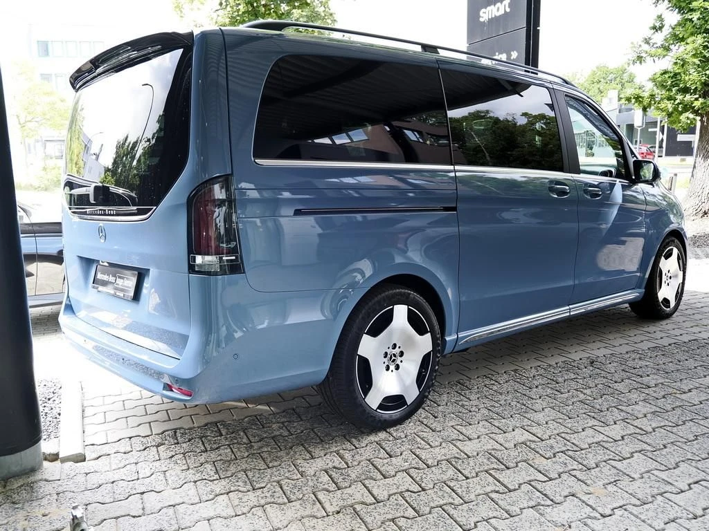 Mercedes-Benz-V-Klasse 300-image-5