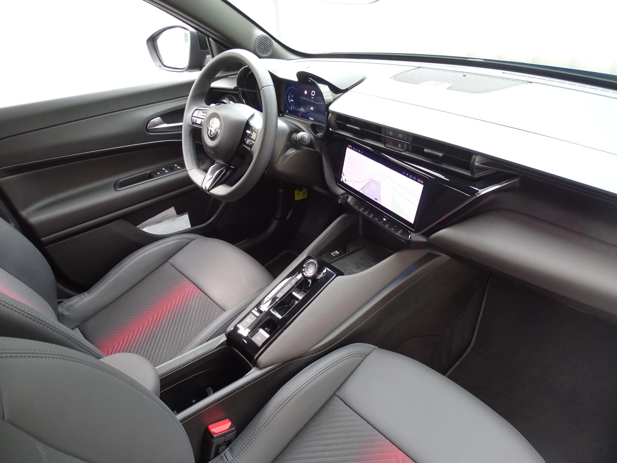 Alfa Romeo Junior 1.2 Hybrid 145 eDCT6 Ibrida Speciale