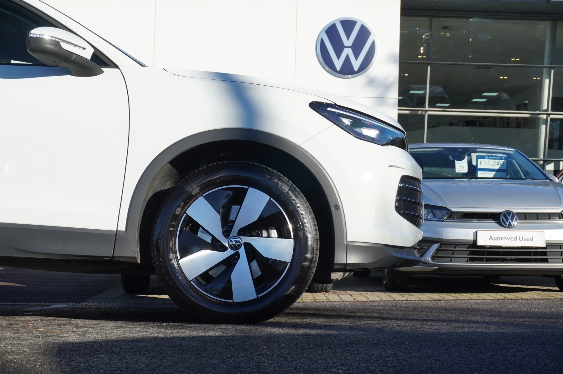 Volkswagen-Tiguan-image-22