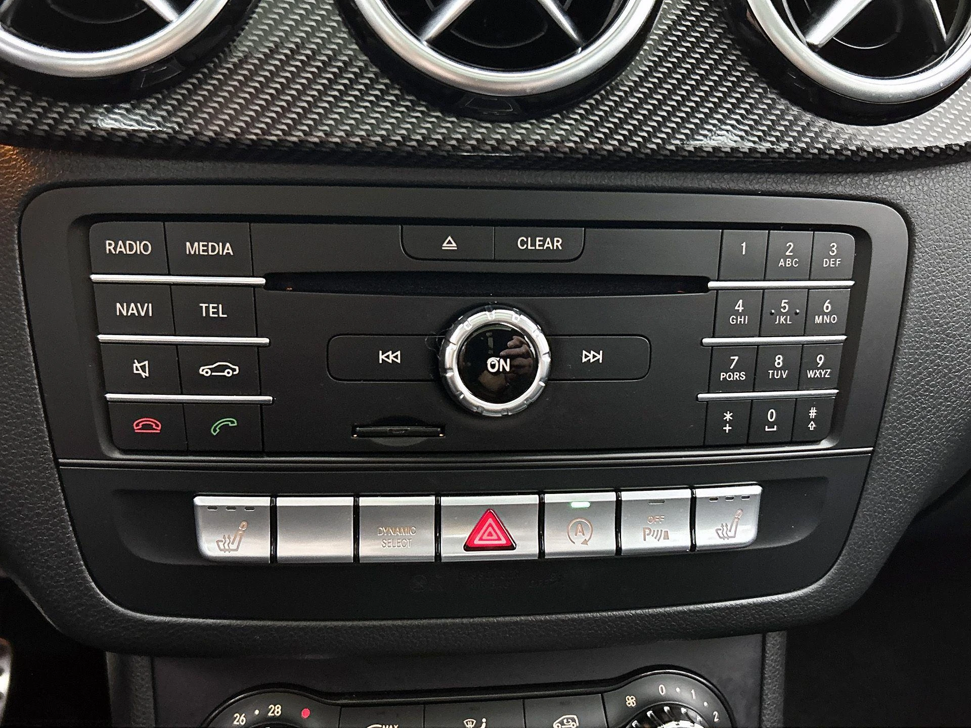 Mercedes-Benz-B-Klasse-image-11