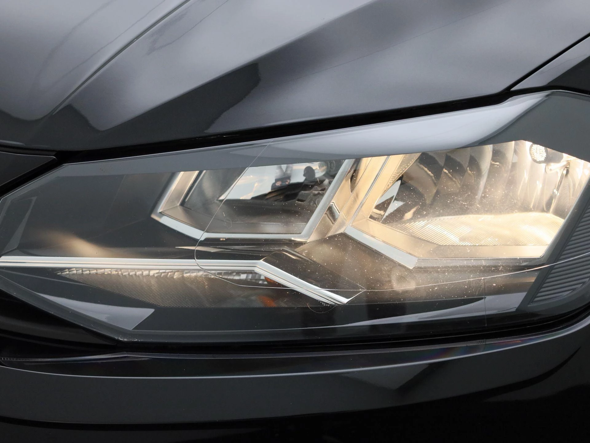 Volkswagen-Polo-image-13