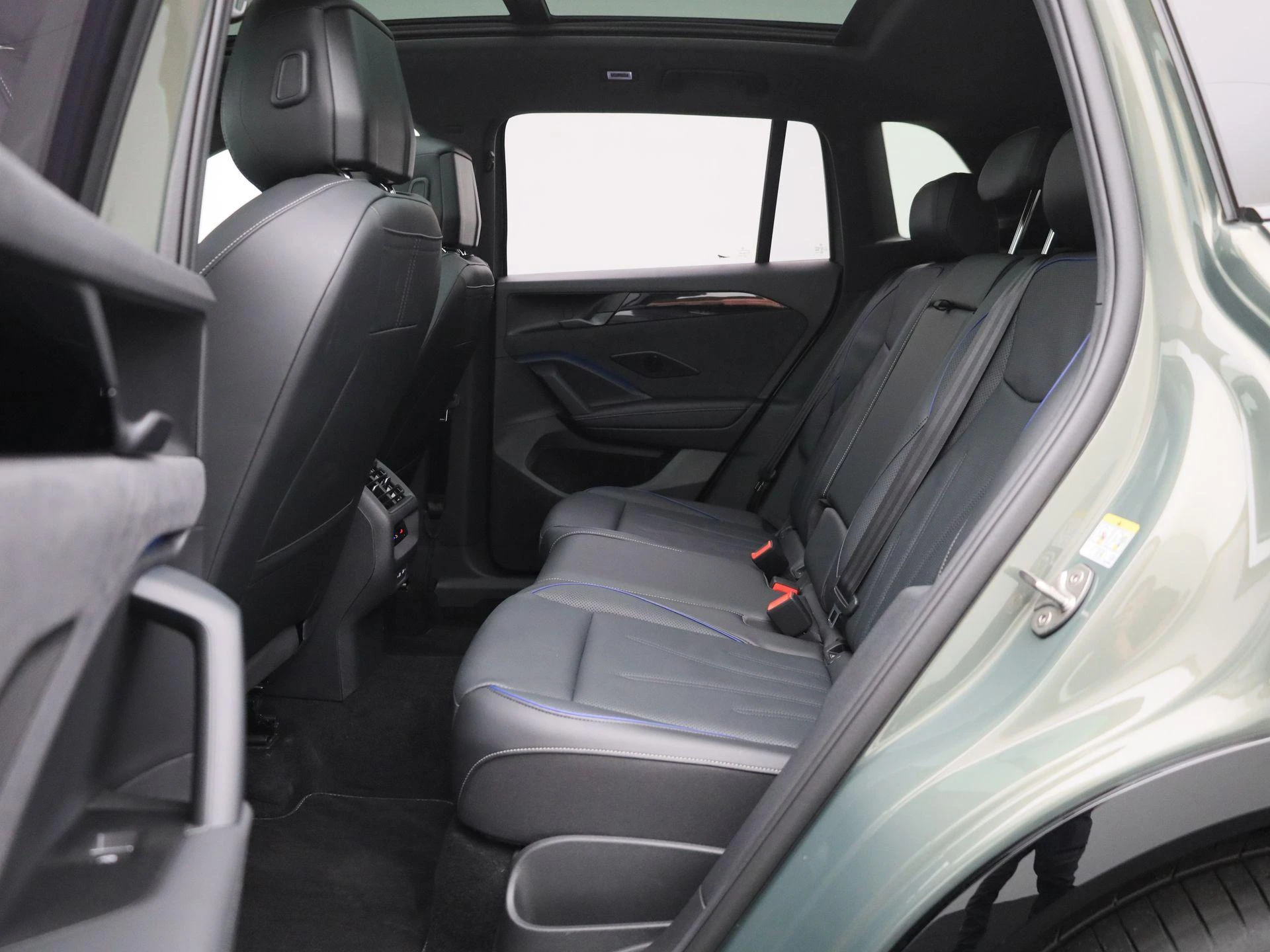 Volkswagen-Tiguan-image-11