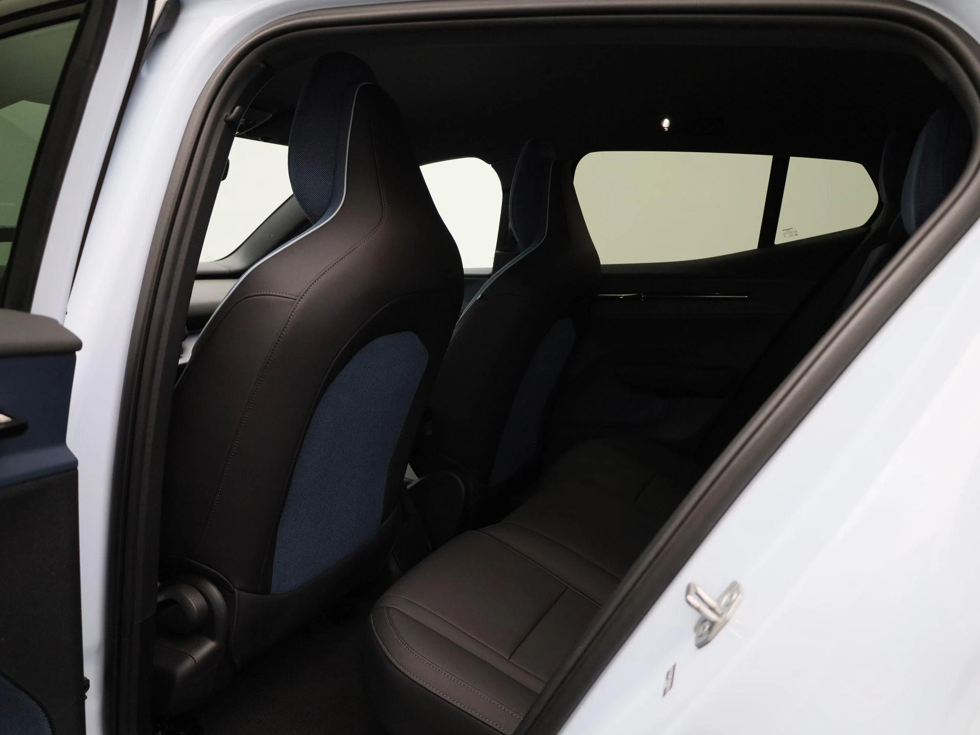 Volvo-EX30-image-10