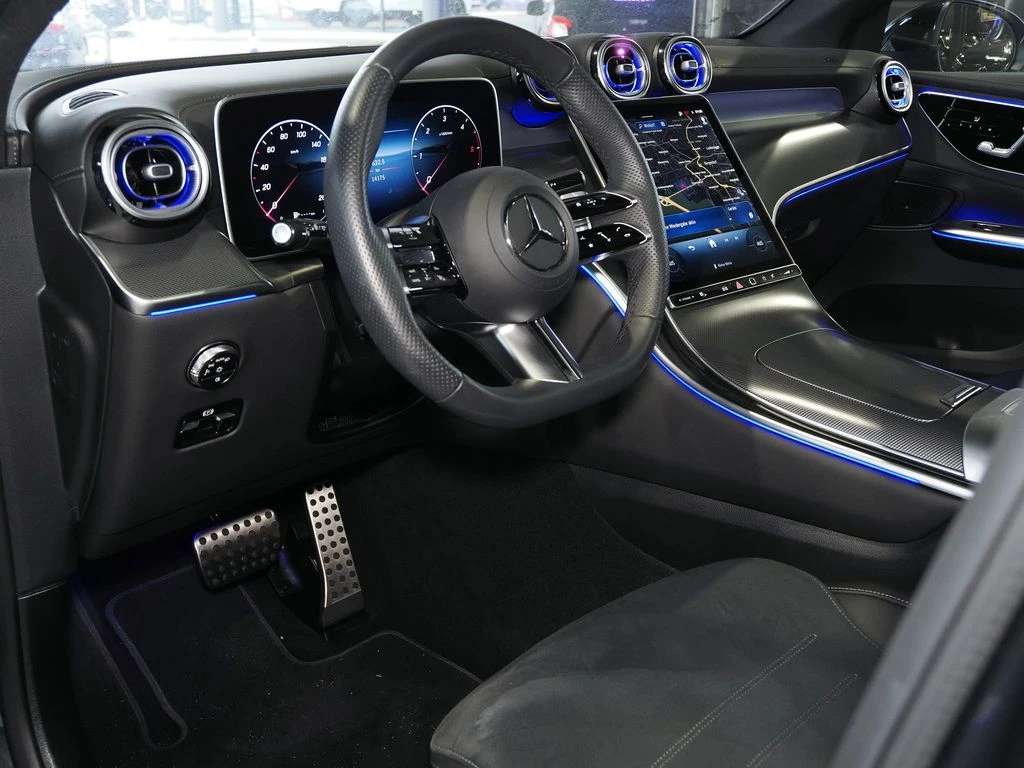 Mercedes-Benz-GLC 220 d-image-8