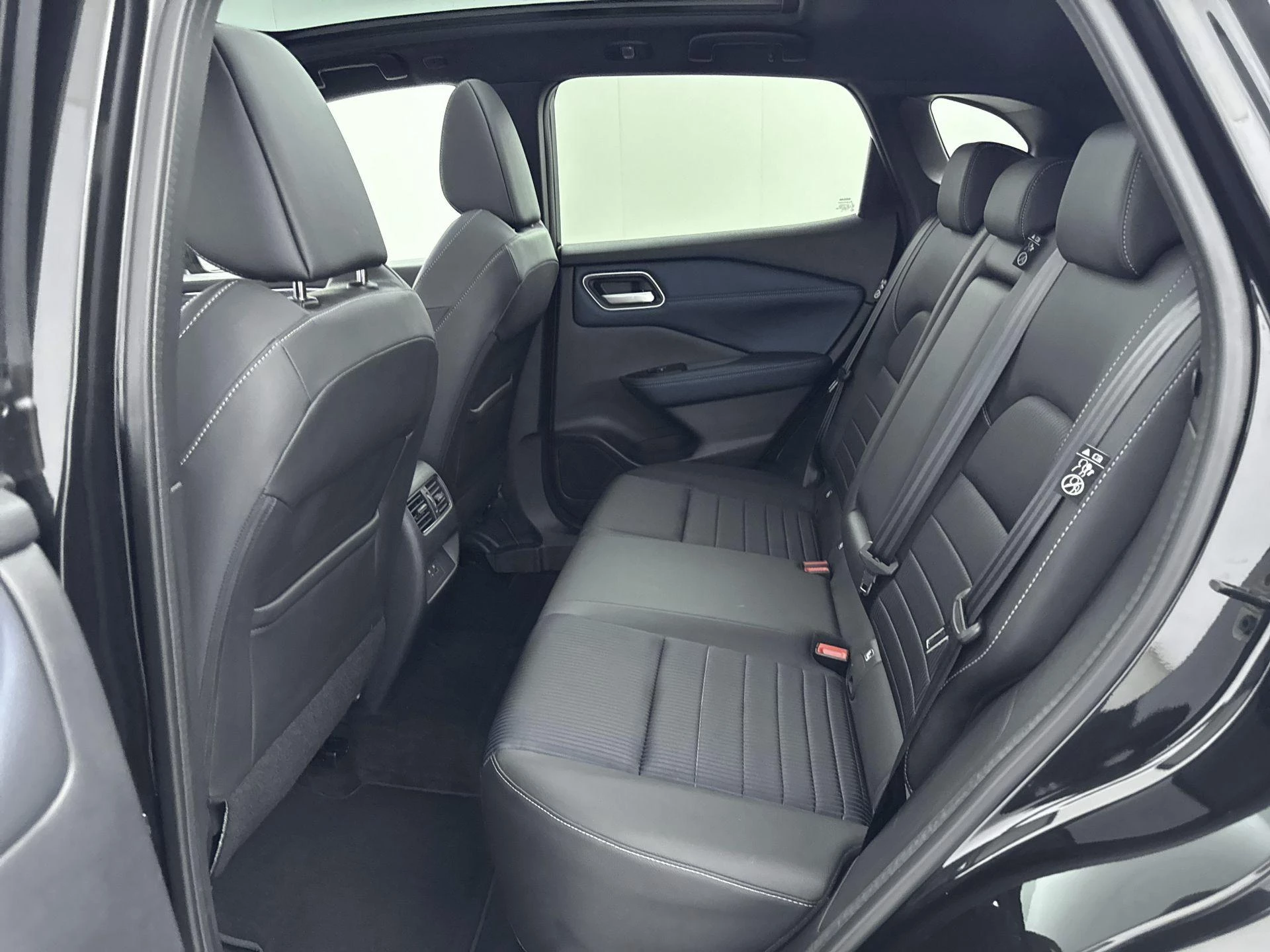 Nissan-QASHQAI-image-12