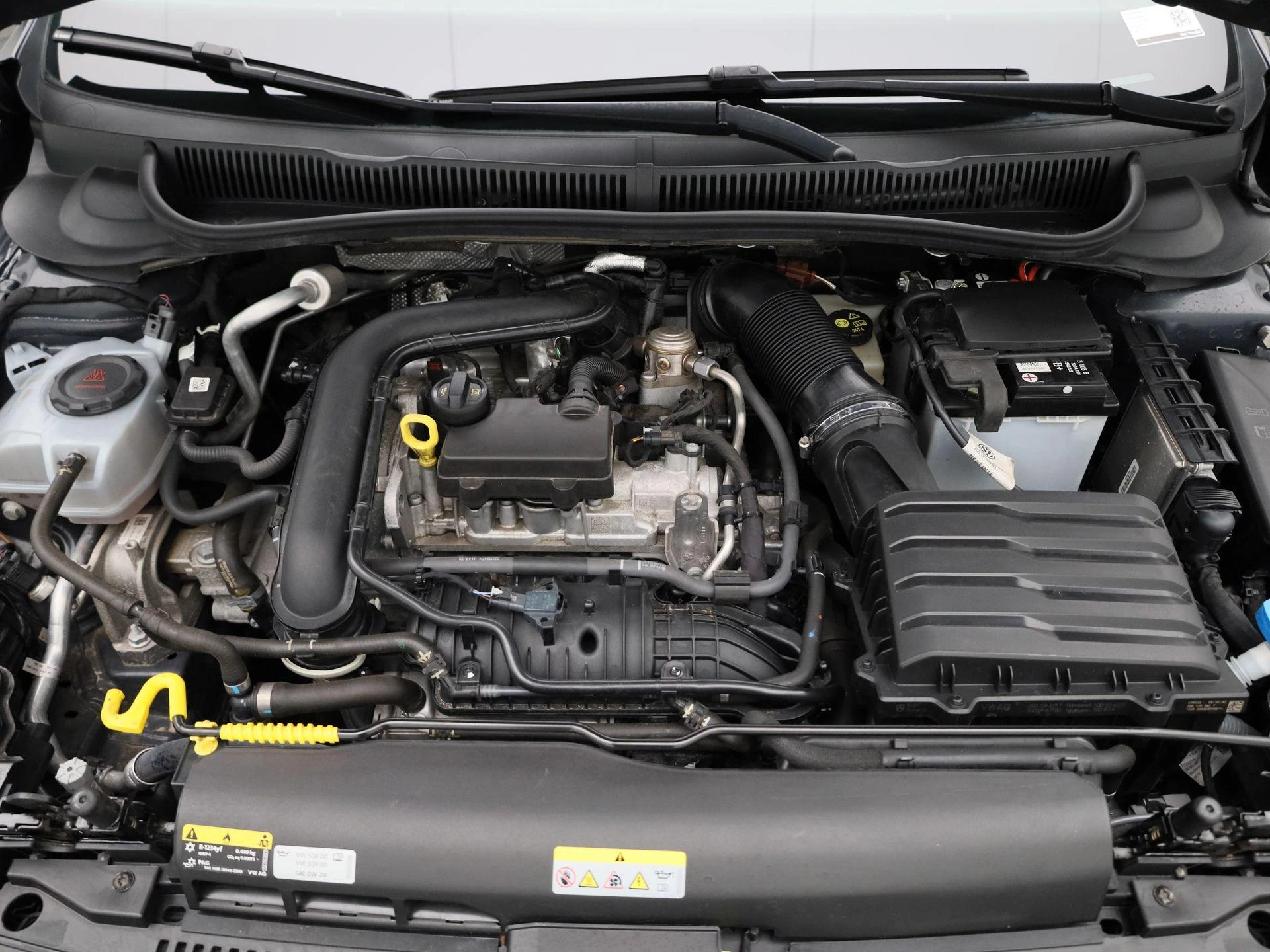 Volkswagen-Polo-image-33