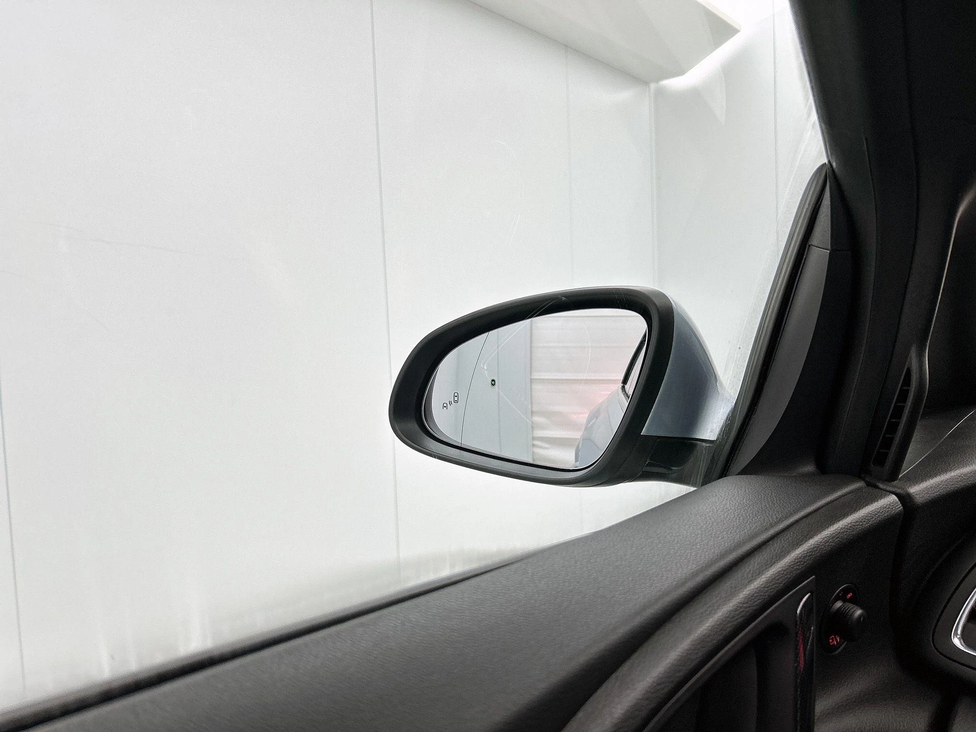 Opel-Cascada-image-24