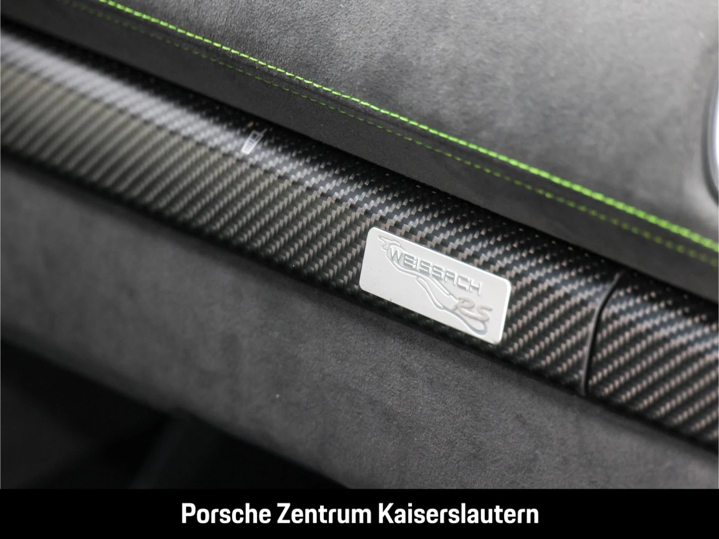 Porsche 718 Cayman GT4 RS Surround-View Sportabgas LED