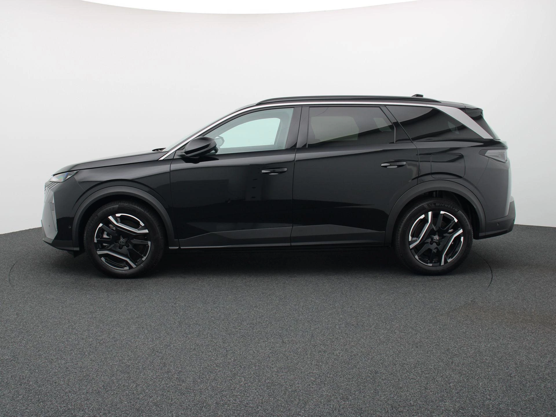 Peugeot e-5008 e-5008 213 Allure Business