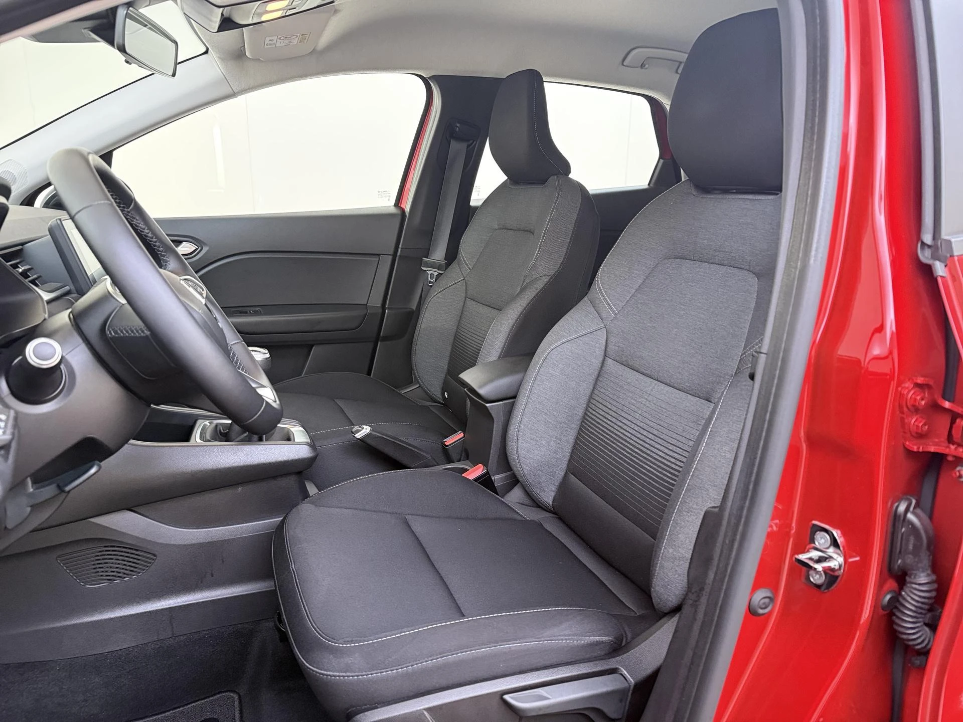 Renault-Captur-image-14