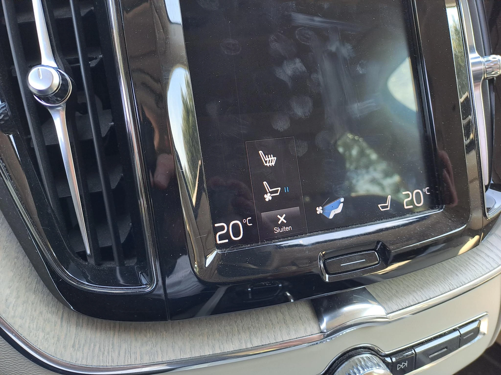 Volvo-XC60-image-18