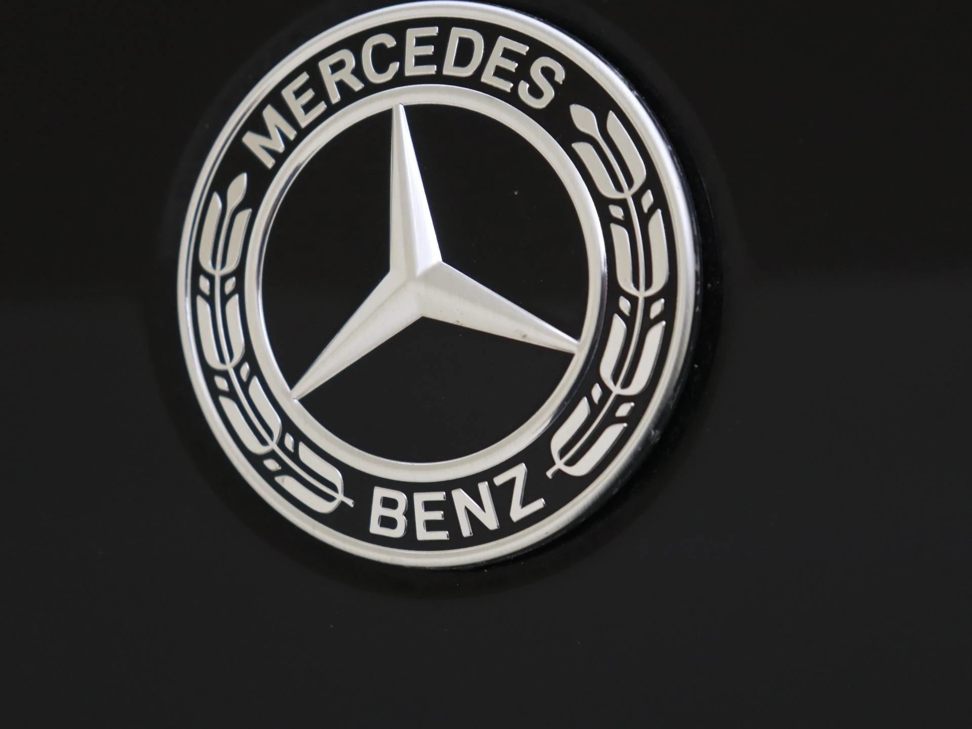Mercedes-Benz-GLC-image-29