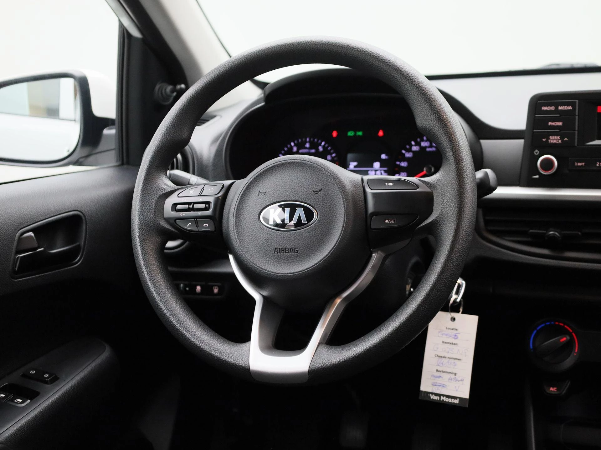 Kia-Picanto-image-9