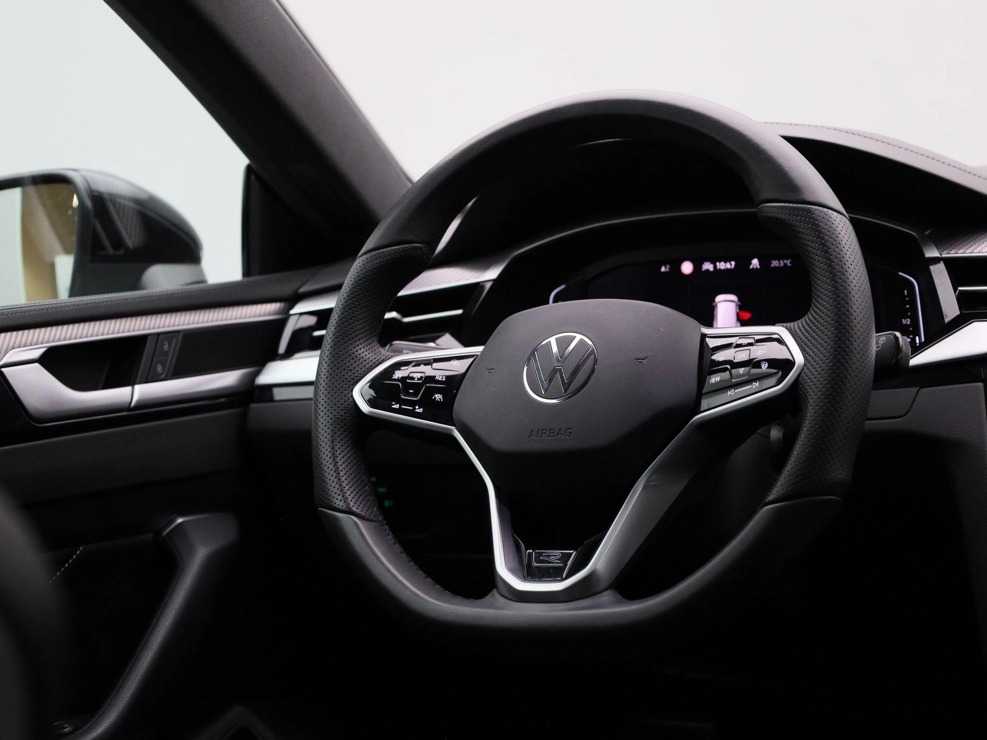 Volkswagen-Arteon-image-41