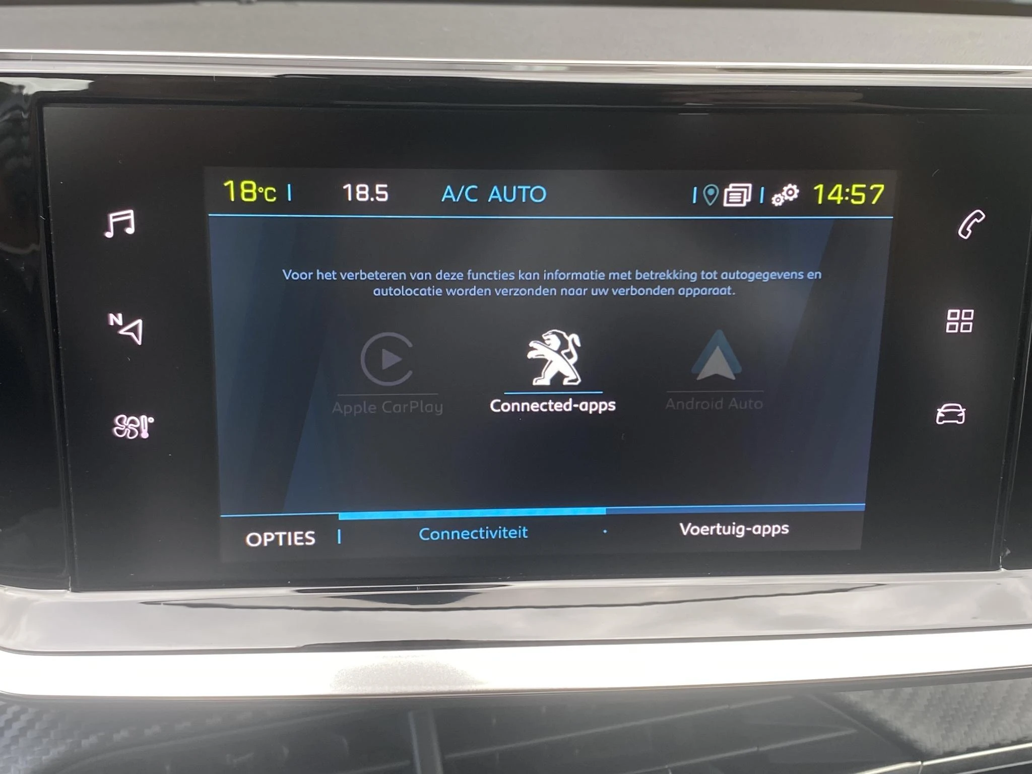 Peugeot-e-208-image-41