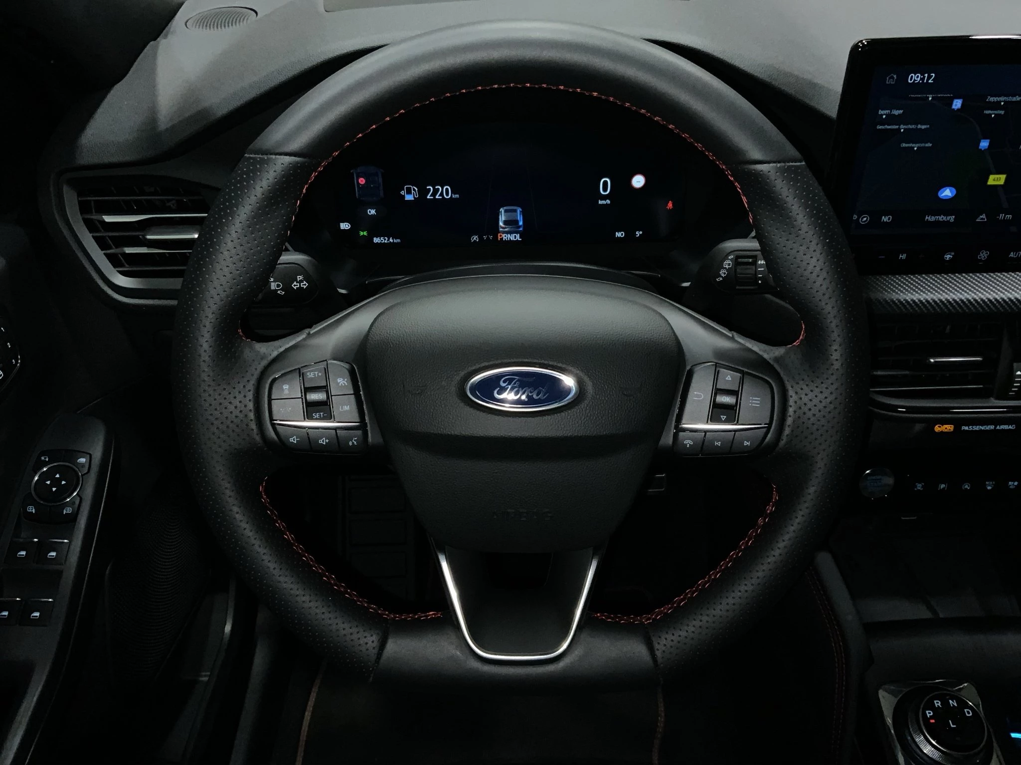 Ford Kuga ST-Line X Aut.*360GRAD*LED-MATRIX*NAVI*GRA*WINTER-PKT.