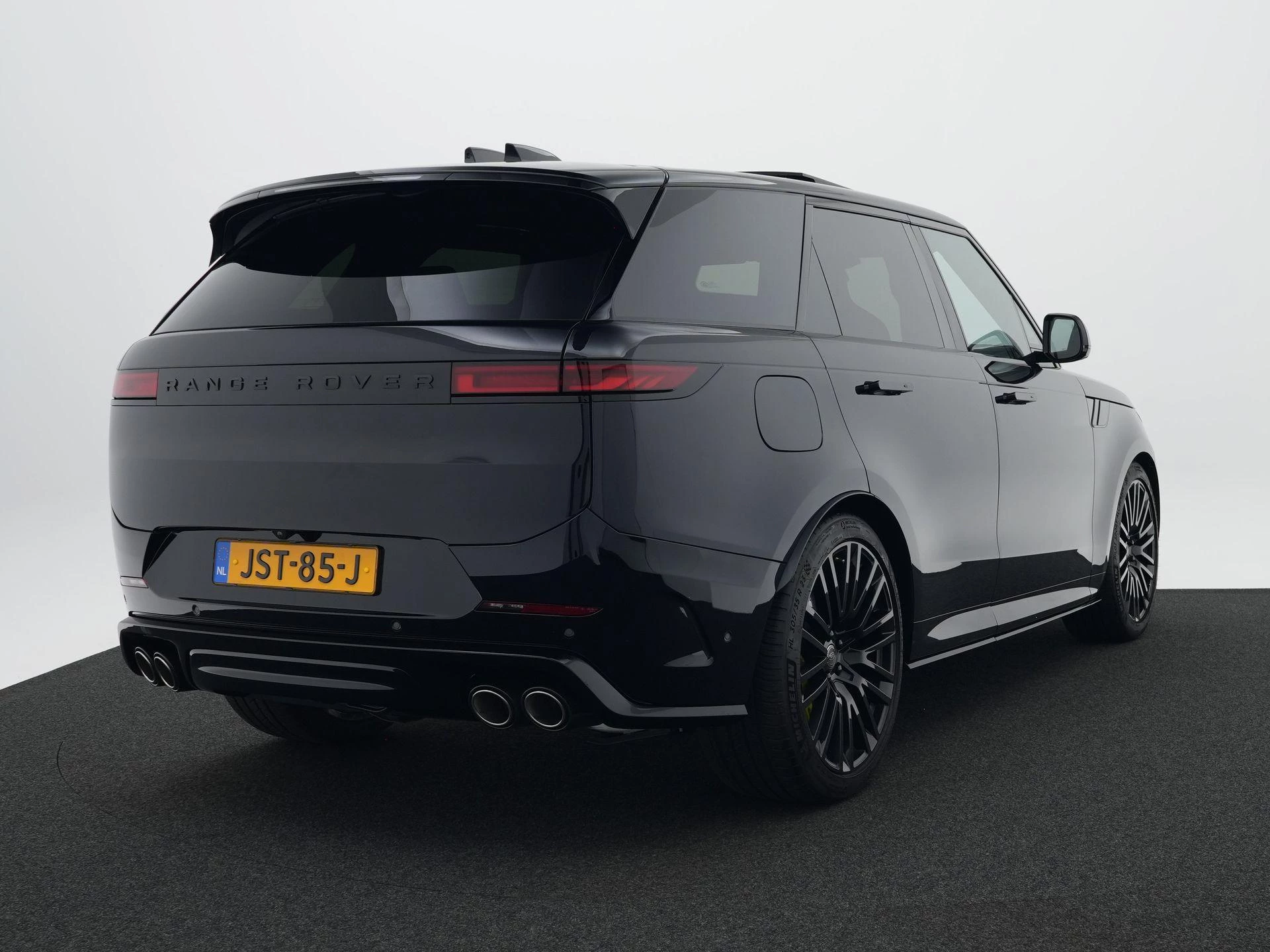 Land Rover Range Rover Sport 4.4 P635 SV Edition Two