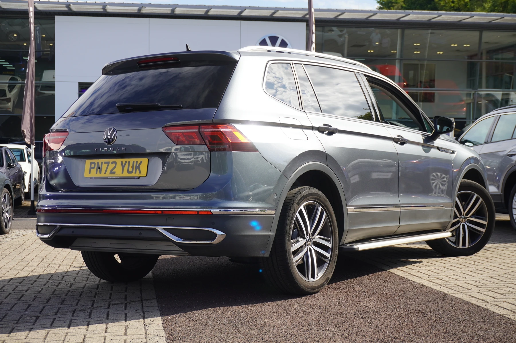 Volkswagen-Tiguan Allspace-image-19