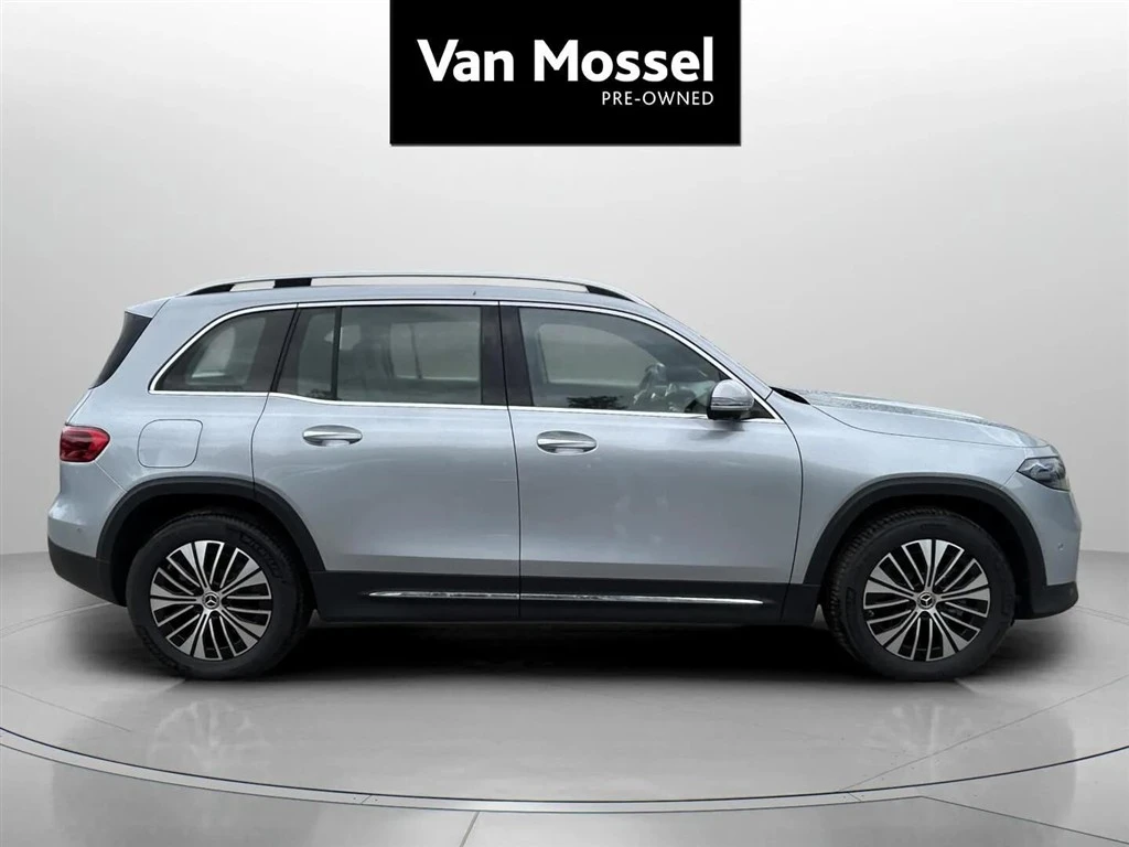 Mercedes-Benz-EQB-image-3