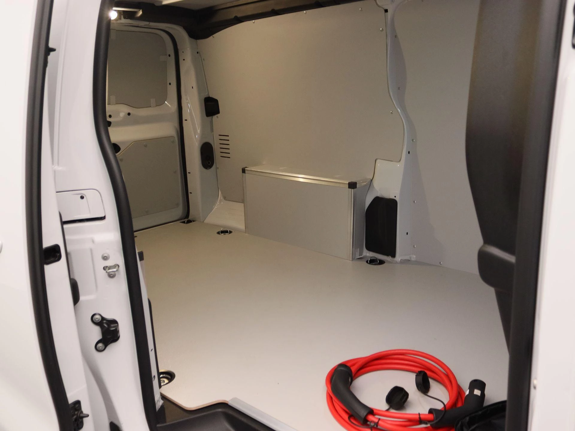 Fiat-E-Scudo-image-22